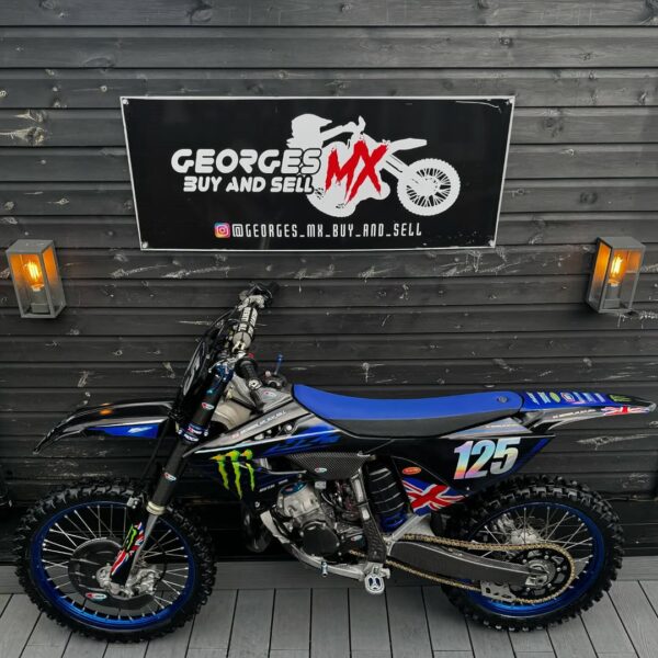 Yamaha YZ 125 2022 Monster Edition - Image 2